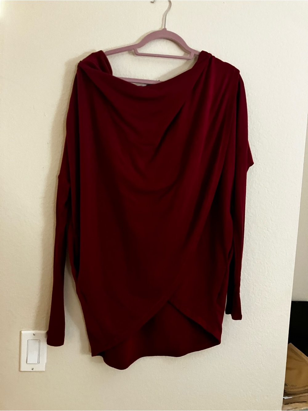 Athleta Purana Wrap Sweatshirt Hoodie Small Burgundy Red Crossover Thumbholes